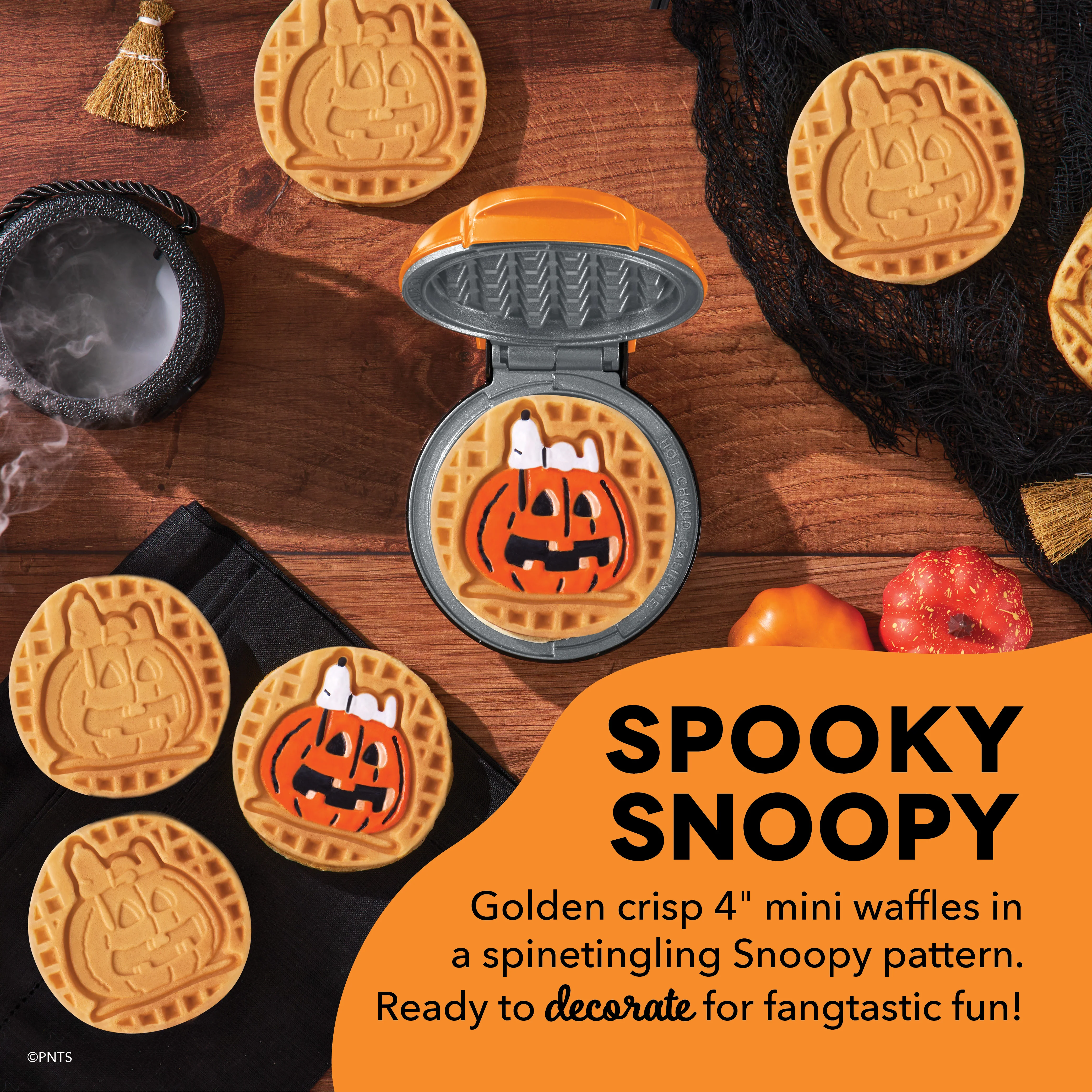 Peanuts® x Dash Snoopy Jack-o-Lantern Mini Waffle Maker - Image 3