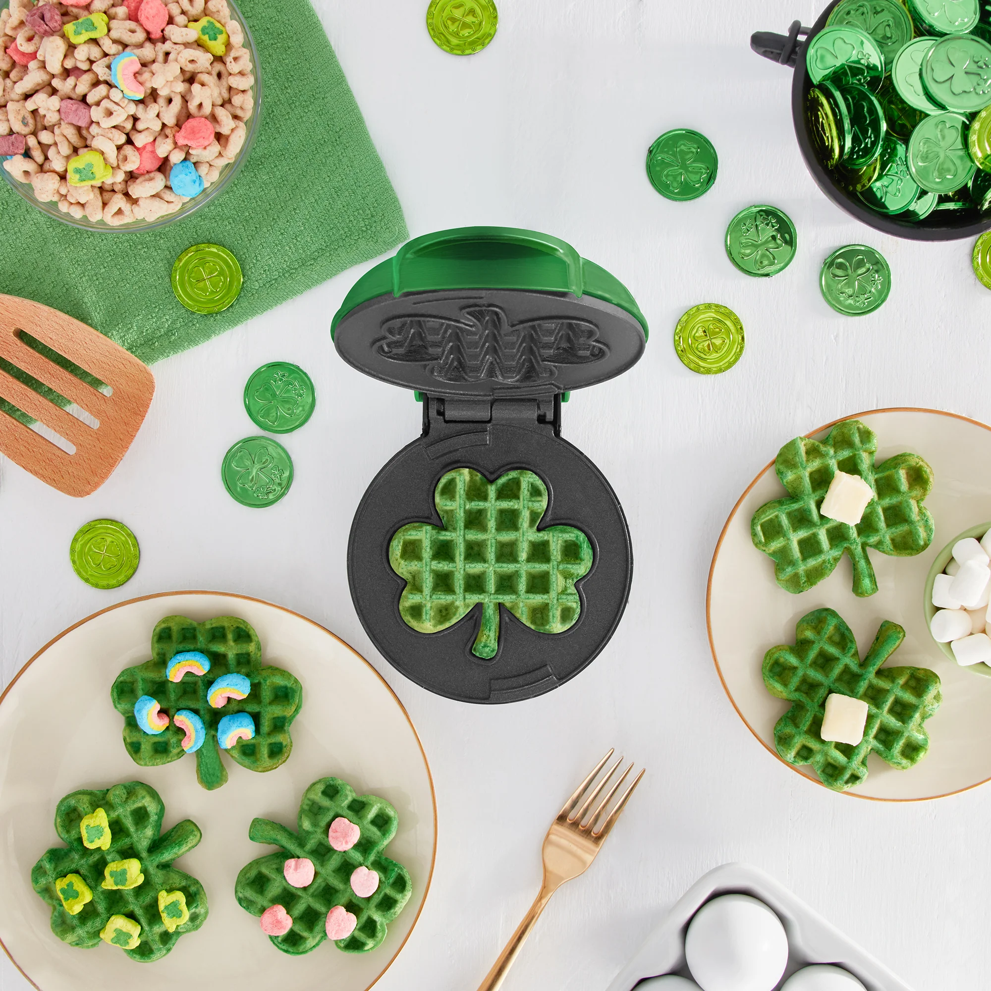 Shamrock Mini Waffle Maker - Image 5
