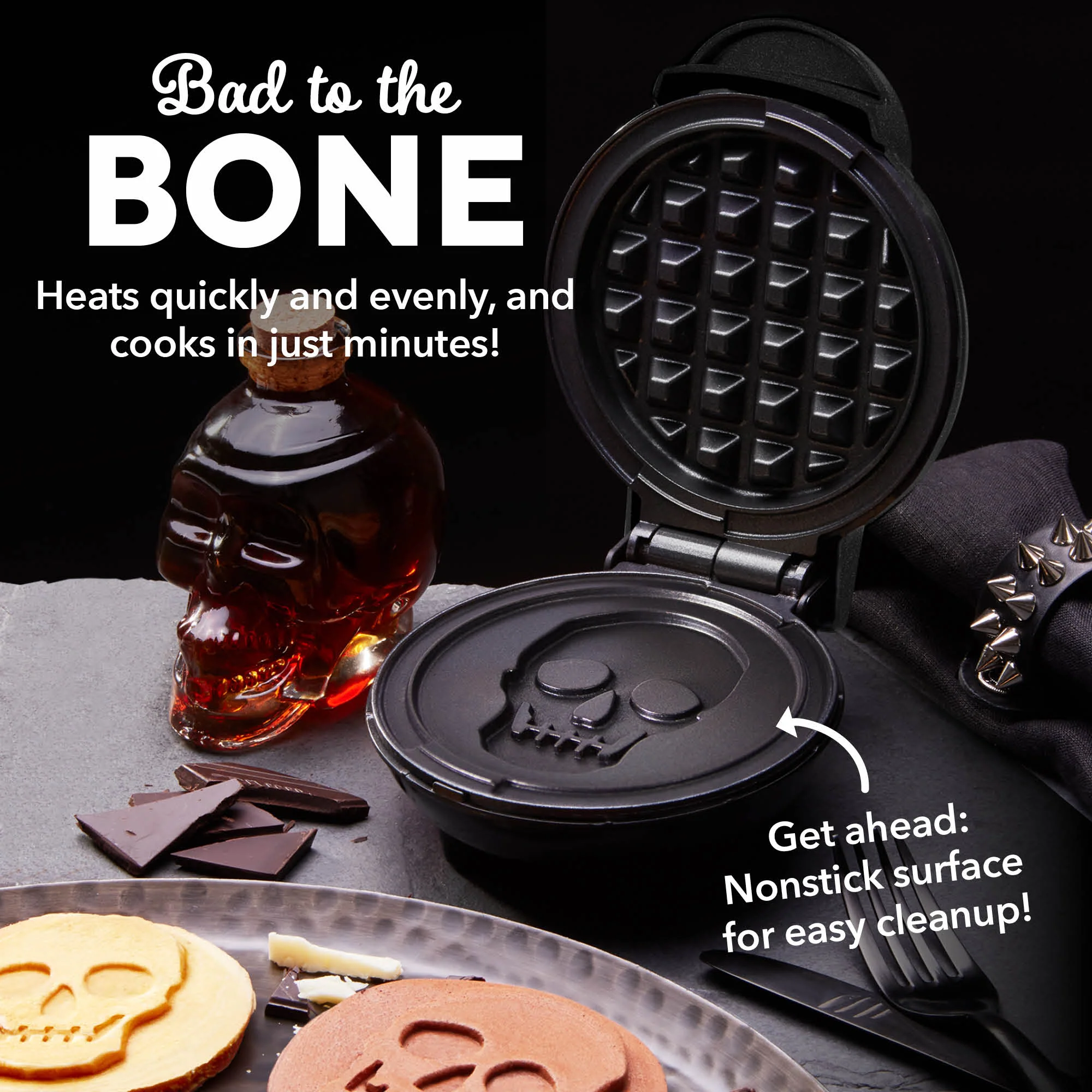 Skull Mini Waffle Maker - Image 4