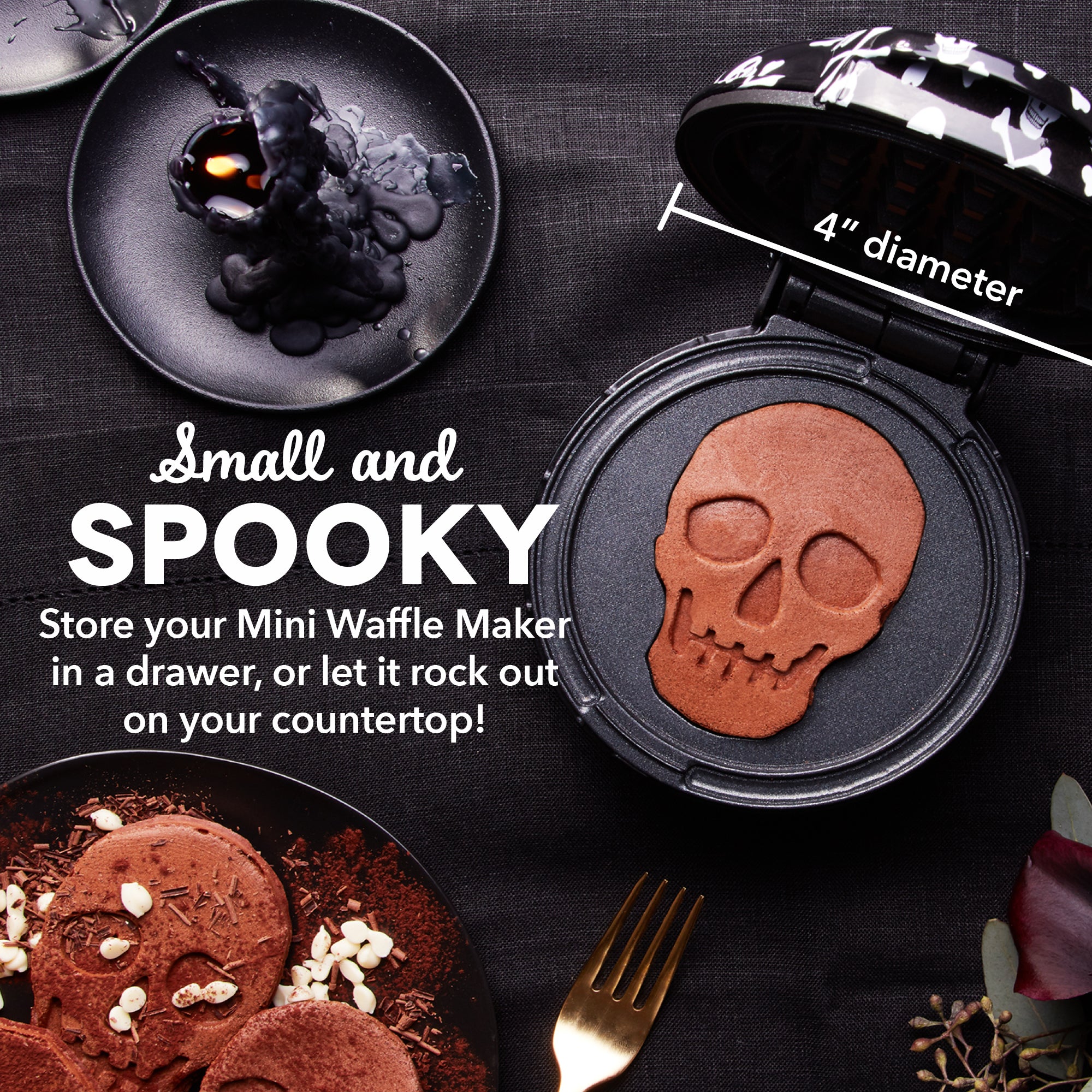 Skull Mini Waffle Maker with Skull Print - Image 4